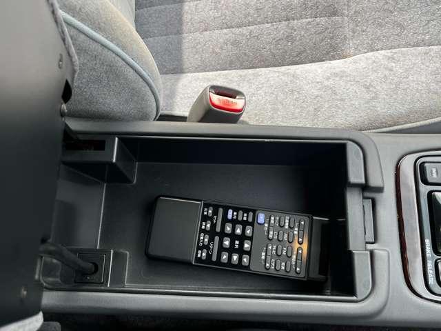 シーマ リミテッドS-four 4WD オートクルーズコントロール オートライト AT 電動格納ミラー パワーシート CD カセット ABS エアコン パワーステアリング(44枚目)