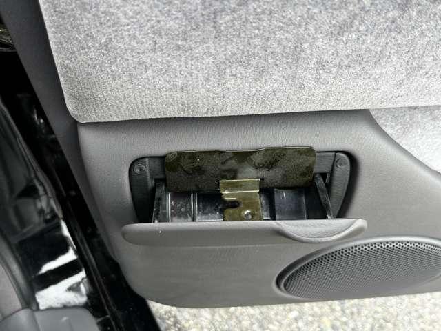 シーマ リミテッドS-four 4WD オートクルーズコントロール オートライト AT 電動格納ミラー パワーシート CD カセット ABS エアコン パワーステアリング(47枚目)