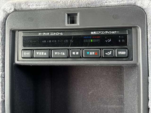 シーマ リミテッドS-four 4WD オートクルーズコントロール オートライト AT 電動格納ミラー パワーシート CD カセット ABS エアコン パワーステアリング(49枚目)