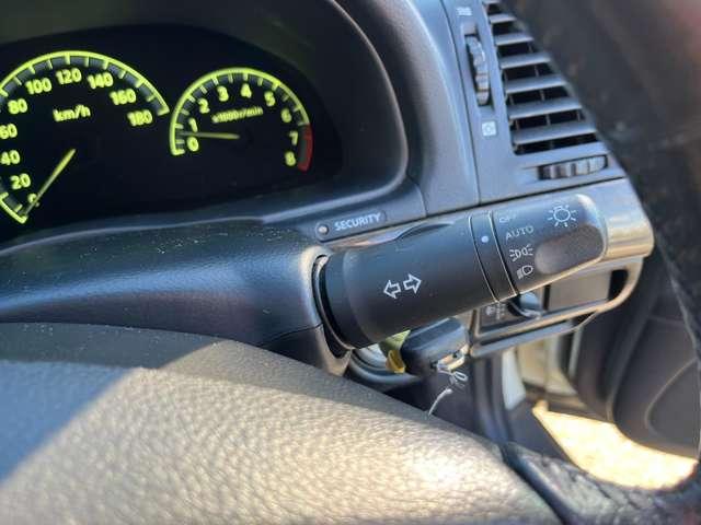 シーマ 300Gグランドツーリング ETC ナビ アルミホイール オートライト HID サンルーフ AT キーレスエントリー 電動格納ミラー 盗難防止システム CD DVD再生 カセット 衝突安全ボディ ABS エアコン(9枚目)