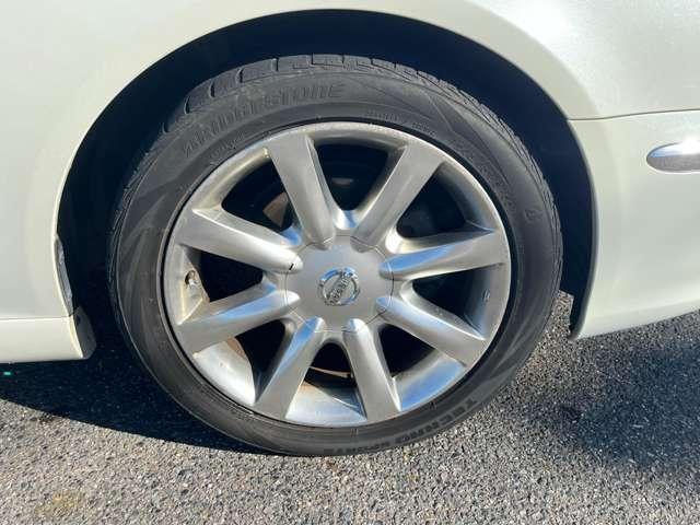 シーマ 300Gグランドツーリング ETC ナビ アルミホイール オートライト HID サンルーフ AT キーレスエントリー 電動格納ミラー 盗難防止システム CD DVD再生 カセット 衝突安全ボディ ABS エアコン(19枚目)