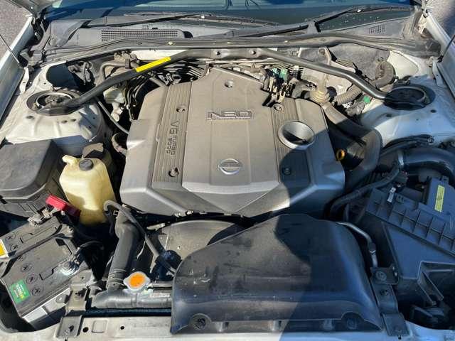 シーマ 300Gグランドツーリング ETC ナビ アルミホイール オートライト HID サンルーフ AT キーレスエントリー 電動格納ミラー 盗難防止システム CD DVD再生 カセット 衝突安全ボディ ABS エアコン(25枚目)