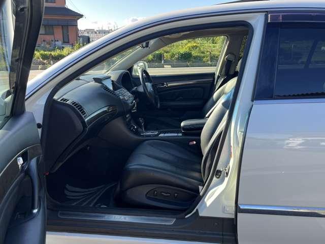 シーマ 300Gグランドツーリング ETC ナビ アルミホイール オートライト HID サンルーフ AT キーレスエントリー 電動格納ミラー 盗難防止システム CD DVD再生 カセット 衝突安全ボディ ABS エアコン(39枚目)