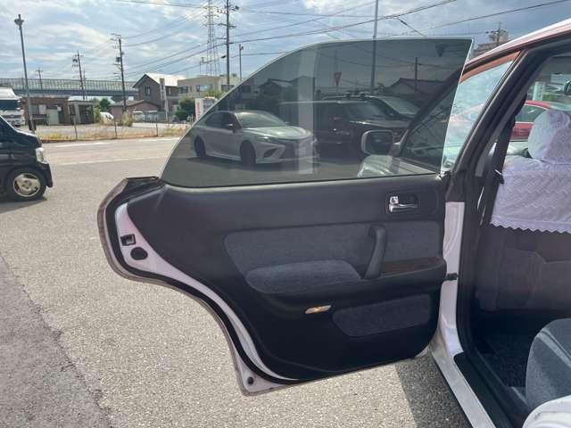 グロリア グランツーリスモSV アルミホイール AT 電動格納ミラー CD カセット エアコン パワーステアリング パワーウィンドウ(32枚目)