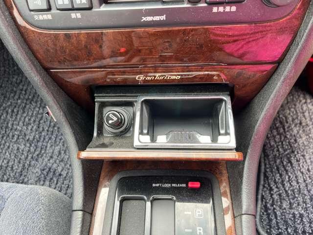 グロリア グランツーリスモSV アルミホイール AT 電動格納ミラー CD カセット エアコン パワーステアリング パワーウィンドウ(36枚目)