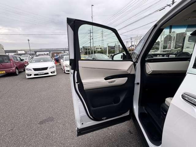 LM LM500h バージョンL 4WD 全周囲カメラ ナビ クリアランスソナー オートクルーズコントロール パークアシスト 衝突被害軽減システム 両側電動スライドドア オートマチックハイビーム オートライト LEDヘッドランプ(29枚目)