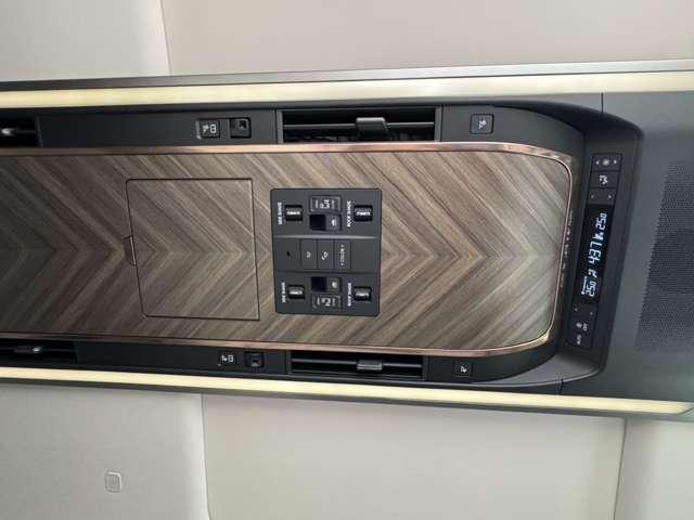 LM LM500h バージョンL 4WD 全周囲カメラ ナビ クリアランスソナー オートクルーズコントロール パークアシスト 衝突被害軽減システム 両側電動スライドドア オートマチックハイビーム オートライト LEDヘッドランプ(42枚目)