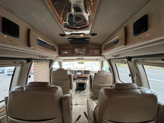 シボレーエクスプレス ベースグレード 左ハンドル ETC アルミホイール エアコン 運転席エアバッグ(3枚目)