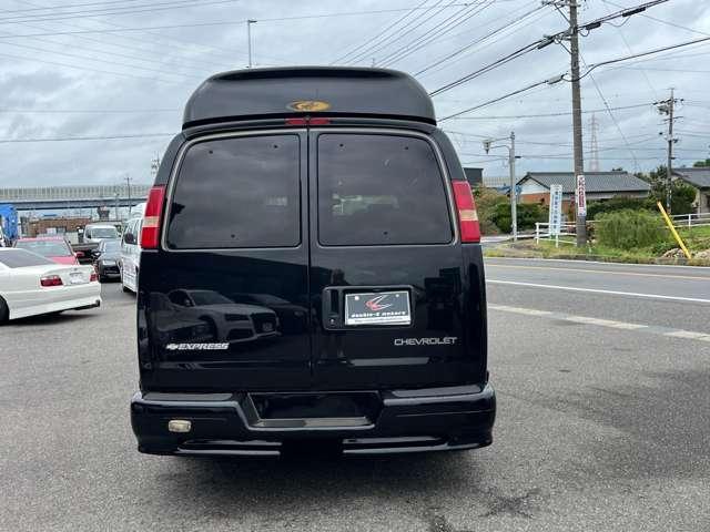 シボレーエクスプレス ベースグレード 左ハンドル ETC アルミホイール エアコン 運転席エアバッグ(7枚目)