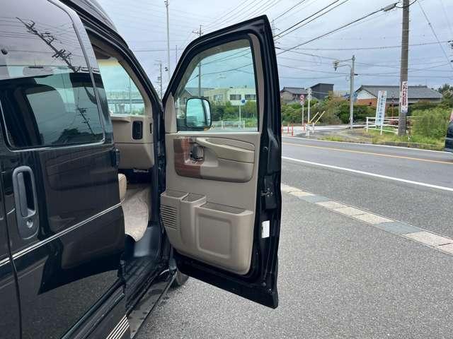 シボレーエクスプレス ベースグレード 左ハンドル ETC アルミホイール エアコン 運転席エアバッグ(21枚目)