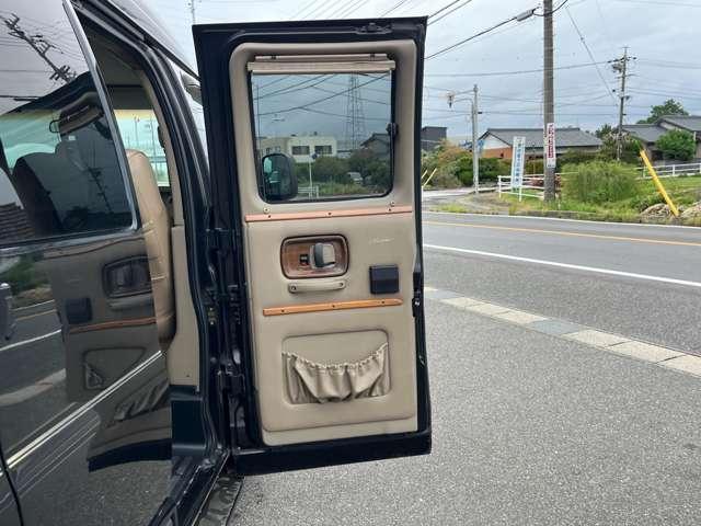 シボレーエクスプレス ベースグレード 左ハンドル ETC アルミホイール エアコン 運転席エアバッグ(25枚目)