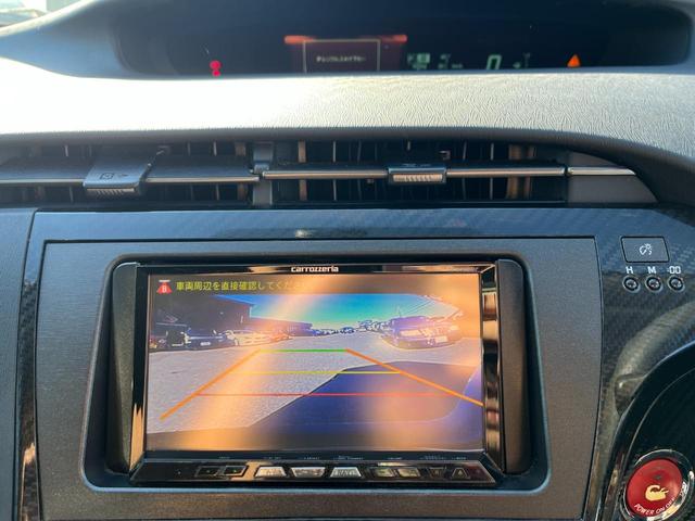 プリウス Ｓツーリングセレクション・Ｇ’ｓ　ＥＴＣ　バックカメラ　ナビ　アルミホイール　オートライト　ＨＩＤ　ＣＶＴ　スマートキー　電動格納ミラー　盗難防止システム　パワーシート　衝突安全ボディ　ＡＢＳ　エアコン　パワーステアリング（3枚目）