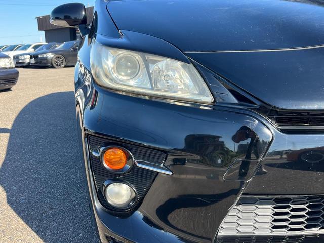 プリウス Ｓツーリングセレクション・Ｇ’ｓ　ＥＴＣ　バックカメラ　ナビ　アルミホイール　オートライト　ＨＩＤ　ＣＶＴ　スマートキー　電動格納ミラー　盗難防止システム　パワーシート　衝突安全ボディ　ＡＢＳ　エアコン　パワーステアリング（12枚目）