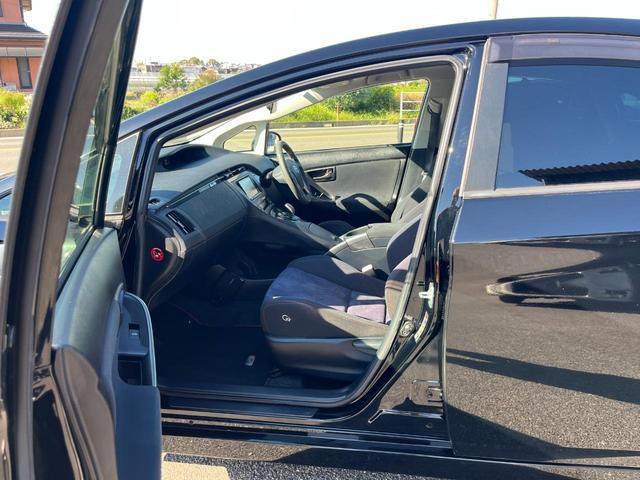 プリウス Ｓツーリングセレクション・Ｇ’ｓ　ＥＴＣ　バックカメラ　ナビ　アルミホイール　オートライト　ＨＩＤ　ＣＶＴ　スマートキー　電動格納ミラー　盗難防止システム　パワーシート　衝突安全ボディ　ＡＢＳ　エアコン　パワーステアリング（21枚目）