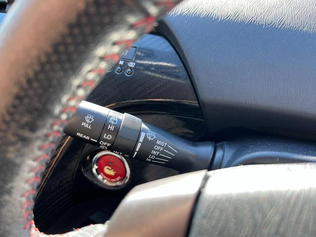 プリウス Ｓツーリングセレクション・Ｇ’ｓ　ＥＴＣ　バックカメラ　ナビ　アルミホイール　オートライト　ＨＩＤ　ＣＶＴ　スマートキー　電動格納ミラー　盗難防止システム　パワーシート　衝突安全ボディ　ＡＢＳ　エアコン　パワーステアリング（32枚目）