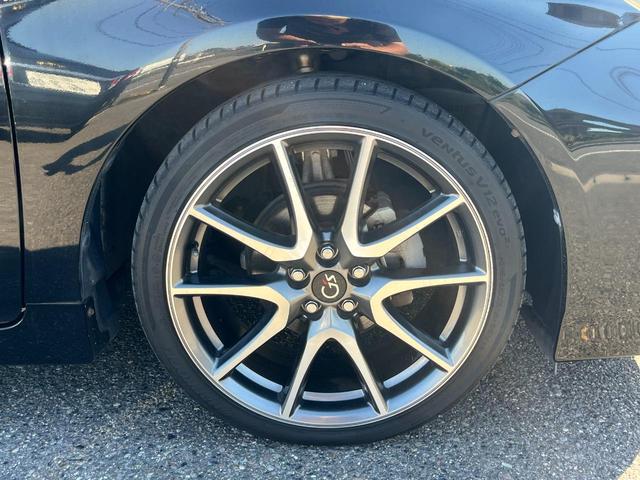 プリウス Ｓツーリングセレクション・Ｇ’ｓ　ＥＴＣ　バックカメラ　ナビ　アルミホイール　オートライト　ＨＩＤ　ＣＶＴ　スマートキー　電動格納ミラー　盗難防止システム　パワーシート　衝突安全ボディ　ＡＢＳ　エアコン　パワーステアリング（64枚目）