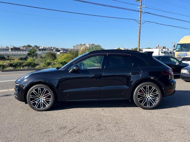 マカン マカン ターボ 4WD バックカメラ クリアランスソナー パワーシート サンルーフ ターボ TV オートライト HID アルミホイール アイドリングストップ シートヒーター シートエアコン AT 盗難防止システム(7枚目)