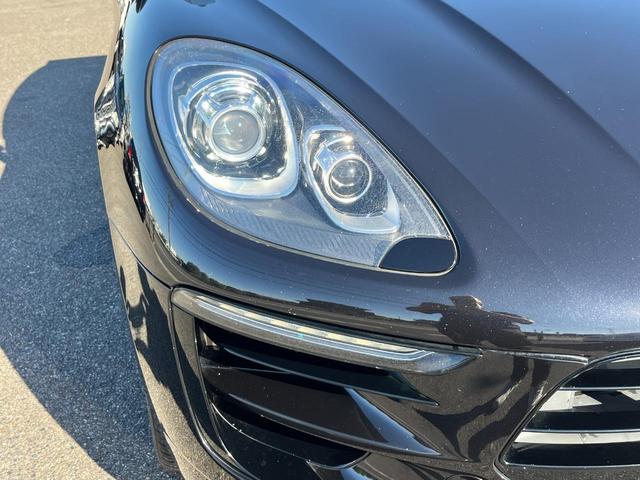 マカン マカン ターボ 4WD バックカメラ クリアランスソナー パワーシート サンルーフ ターボ TV オートライト HID アルミホイール アイドリングストップ シートヒーター シートエアコン AT 盗難防止システム(14枚目)