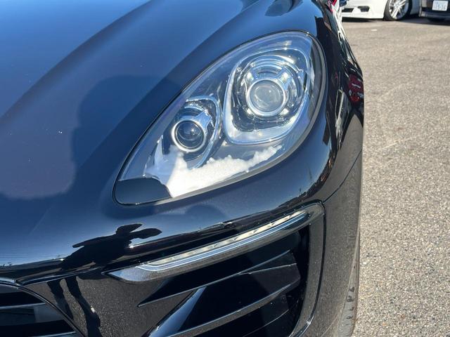 マカン マカン ターボ 4WD バックカメラ クリアランスソナー パワーシート サンルーフ ターボ TV オートライト HID アルミホイール アイドリングストップ シートヒーター シートエアコン AT 盗難防止システム(15枚目)