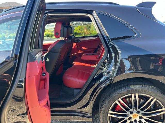 マカン マカン ターボ 4WD バックカメラ クリアランスソナー パワーシート サンルーフ ターボ TV オートライト HID アルミホイール アイドリングストップ シートヒーター シートエアコン AT 盗難防止システム(25枚目)