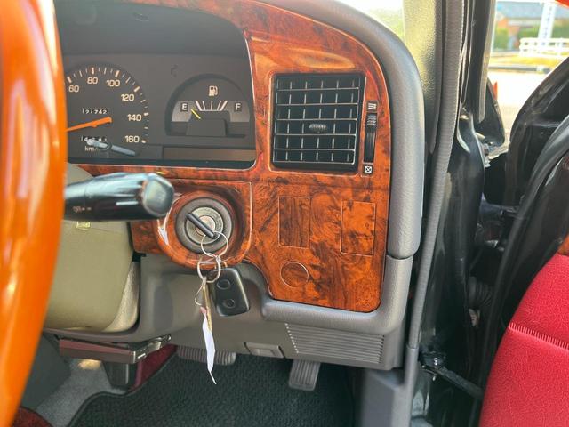 トヨタクラシック クラシック　ＥＴＣ　アルミホイール　ＡＴ　Ｂｌｕｅｔｏｏｔｈ　エアコン　パワーステアリング　パワーウィンドウ（26枚目）