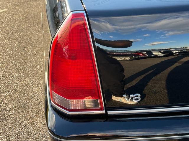 クラウンマジェスタ Ｃタイプ　オートクルーズコントロール　アルミホイール　オートライト　ＨＩＤ　サンルーフ　ＡＴ　ＣＤ　カセット　ＡＢＳ　エアコン　パワーステアリング　パワーウィンドウ　運転席エアバッグ　助手席エアバッグ（14枚目）