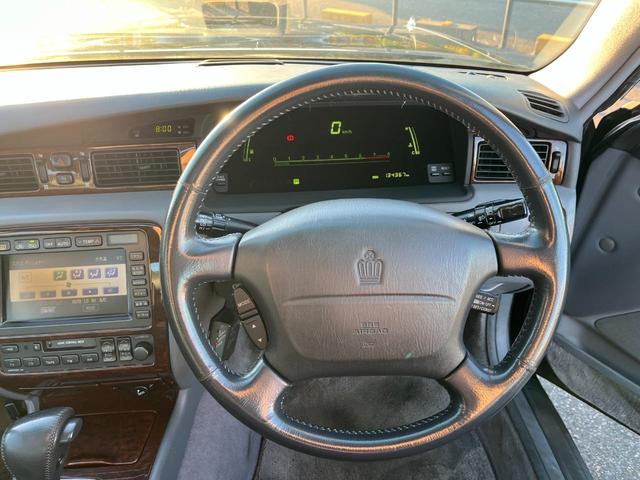 クラウンマジェスタ Ｃタイプ　オートクルーズコントロール　アルミホイール　オートライト　ＨＩＤ　サンルーフ　ＡＴ　ＣＤ　カセット　ＡＢＳ　エアコン　パワーステアリング　パワーウィンドウ　運転席エアバッグ　助手席エアバッグ（31枚目）