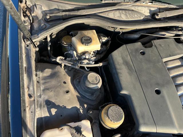 クラウンマジェスタ Ｃタイプ　オートクルーズコントロール　アルミホイール　オートライト　ＨＩＤ　サンルーフ　ＡＴ　ＣＤ　カセット　ＡＢＳ　エアコン　パワーステアリング　パワーウィンドウ　運転席エアバッグ　助手席エアバッグ（49枚目）