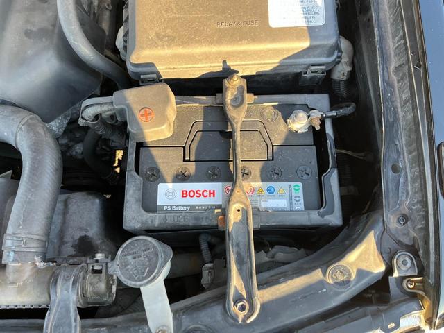 クラウンマジェスタ Ｃタイプ　オートクルーズコントロール　アルミホイール　オートライト　ＨＩＤ　サンルーフ　ＡＴ　ＣＤ　カセット　ＡＢＳ　エアコン　パワーステアリング　パワーウィンドウ　運転席エアバッグ　助手席エアバッグ（52枚目）