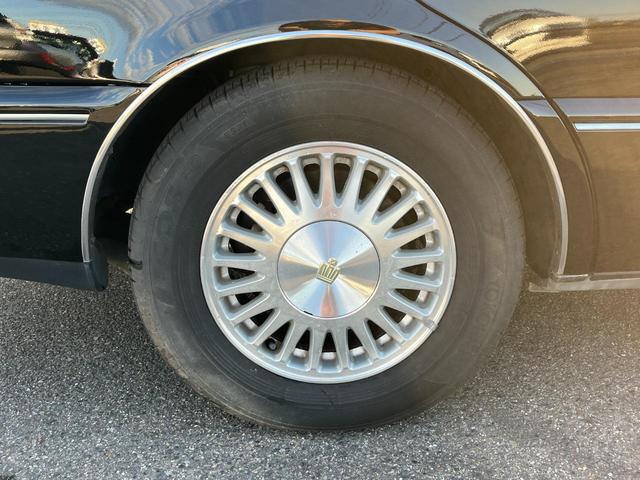 クラウンマジェスタ Ｃタイプ　オートクルーズコントロール　アルミホイール　オートライト　ＨＩＤ　サンルーフ　ＡＴ　ＣＤ　カセット　ＡＢＳ　エアコン　パワーステアリング　パワーウィンドウ　運転席エアバッグ　助手席エアバッグ（62枚目）