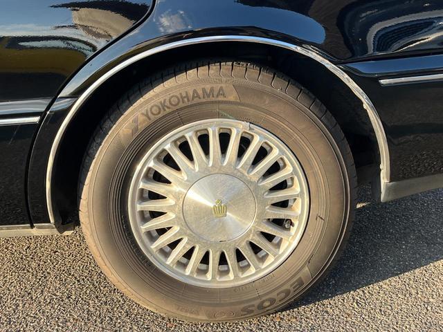 クラウンマジェスタ Ｃタイプ　オートクルーズコントロール　アルミホイール　オートライト　ＨＩＤ　サンルーフ　ＡＴ　ＣＤ　カセット　ＡＢＳ　エアコン　パワーステアリング　パワーウィンドウ　運転席エアバッグ　助手席エアバッグ（65枚目）