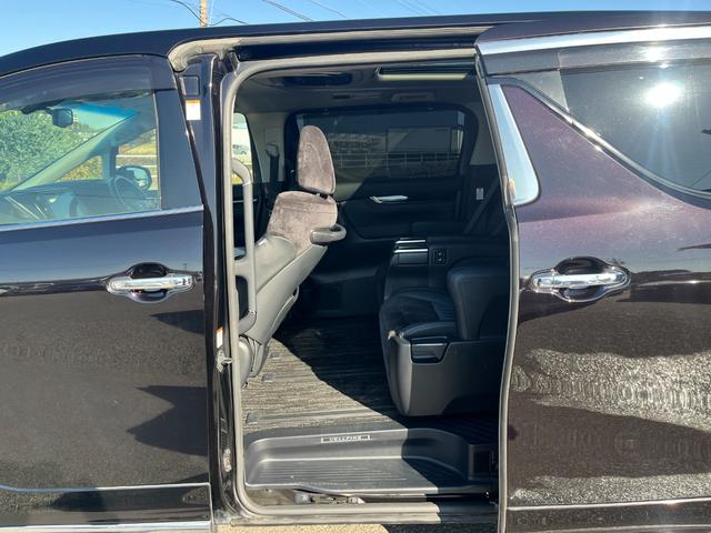 ヴェルファイア ２．５Ｚ　Ｇエディション　ＥＴＣ　バックカメラ　ナビ　クリアランスソナー　オートクルーズコントロール　両側電動スライドドア　オートライト　ＬＥＤヘッドランプ　サンルーフ　電動リアゲート　スマートキー　電動格納ミラー（24枚目）