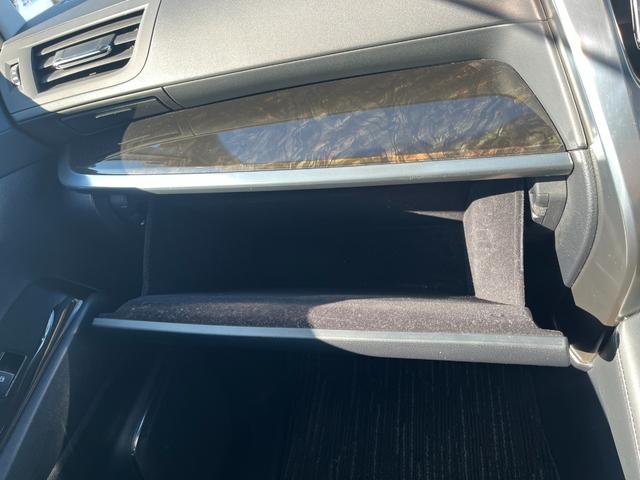 ヴェルファイア ２．５Ｚ　Ｇエディション　ＥＴＣ　バックカメラ　ナビ　クリアランスソナー　オートクルーズコントロール　両側電動スライドドア　オートライト　ＬＥＤヘッドランプ　サンルーフ　電動リアゲート　スマートキー　電動格納ミラー（43枚目）