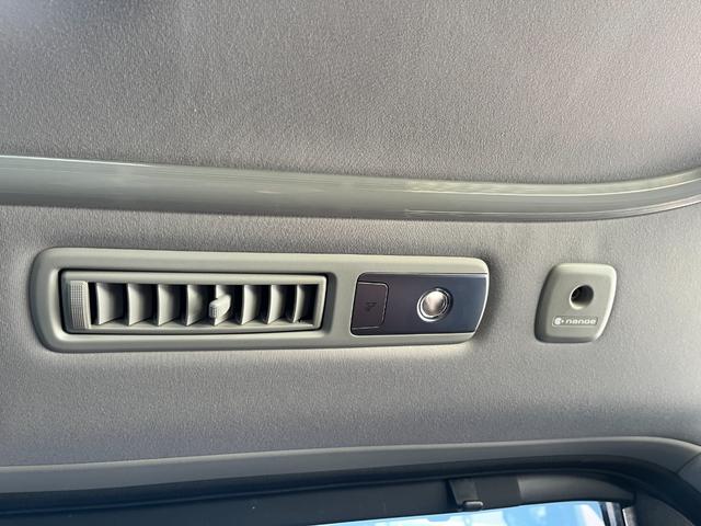 ヴェルファイア ２．５Ｚ　Ｇエディション　ＥＴＣ　バックカメラ　ナビ　クリアランスソナー　オートクルーズコントロール　両側電動スライドドア　オートライト　ＬＥＤヘッドランプ　サンルーフ　電動リアゲート　スマートキー　電動格納ミラー（47枚目）