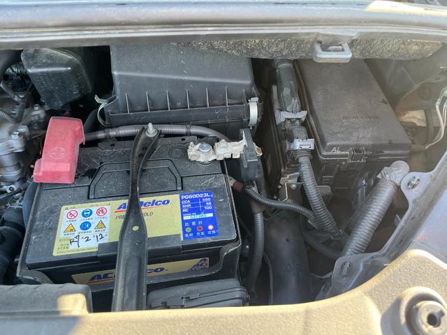 ヴェルファイア ２．５Ｚ　Ｇエディション　ＥＴＣ　バックカメラ　ナビ　クリアランスソナー　オートクルーズコントロール　両側電動スライドドア　オートライト　ＬＥＤヘッドランプ　サンルーフ　電動リアゲート　スマートキー　電動格納ミラー（62枚目）