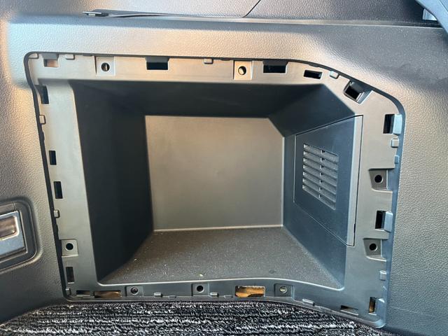 ヴェルファイア ２．５Ｚ　Ｇエディション　ＥＴＣ　バックカメラ　ナビ　クリアランスソナー　オートクルーズコントロール　両側電動スライドドア　オートライト　ＬＥＤヘッドランプ　サンルーフ　電動リアゲート　スマートキー　電動格納ミラー（67枚目）