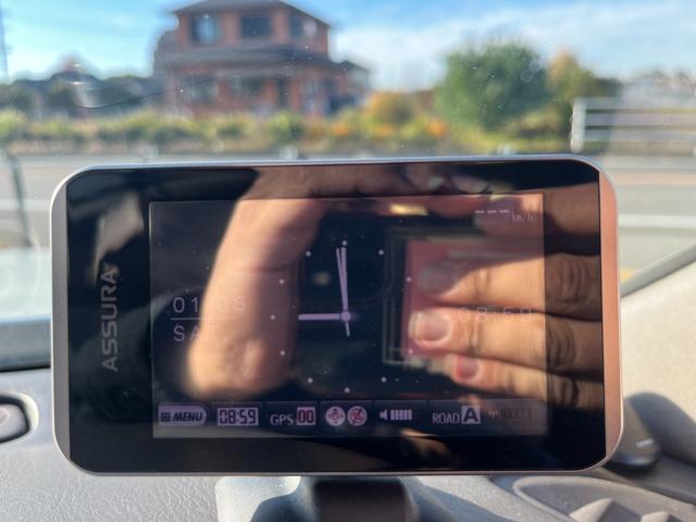 シーマ ３０ＬＶ　ＥＴＣ　オートクルーズコントロール　アルミホイール　オートライト　サンルーフ　ＡＴ　キーレスエントリー　電動格納ミラー　ターボ　パワーシート　ＣＤ　カセット　ＡＢＳ　エアコン　パワーステアリング（5枚目）