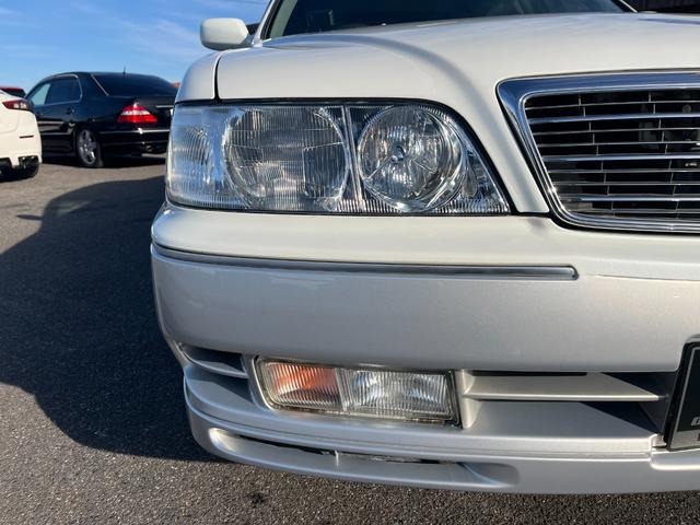 シーマ ３０ＬＶ　ＥＴＣ　オートクルーズコントロール　アルミホイール　オートライト　サンルーフ　ＡＴ　キーレスエントリー　電動格納ミラー　ターボ　パワーシート　ＣＤ　カセット　ＡＢＳ　エアコン　パワーステアリング（13枚目）