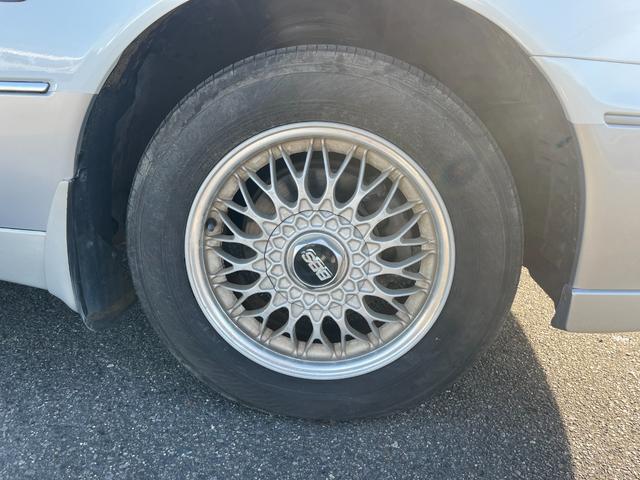 シーマ ３０ＬＶ　ＥＴＣ　オートクルーズコントロール　アルミホイール　オートライト　サンルーフ　ＡＴ　キーレスエントリー　電動格納ミラー　ターボ　パワーシート　ＣＤ　カセット　ＡＢＳ　エアコン　パワーステアリング（68枚目）