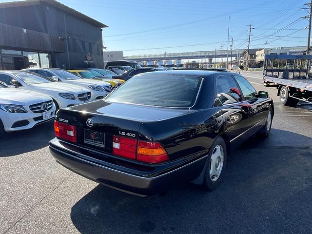 ＬＳ４００ ベースグレード　左ハンドル　ＥＴＣ　オートクルーズコントロール　アルミホイール　オートライト　サンルーフ　パワーシート　ＣＤ　ＤＶＤ再生　エアコン　パワーウィンドウ（8枚目）