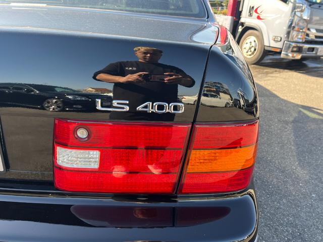 ＬＳ４００ ベースグレード　左ハンドル　ＥＴＣ　オートクルーズコントロール　アルミホイール　オートライト　サンルーフ　パワーシート　ＣＤ　ＤＶＤ再生　エアコン　パワーウィンドウ（15枚目）