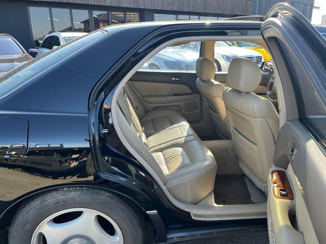 ＬＳ４００ ベースグレード　左ハンドル　ＥＴＣ　オートクルーズコントロール　アルミホイール　オートライト　サンルーフ　パワーシート　ＣＤ　ＤＶＤ再生　エアコン　パワーウィンドウ（23枚目）