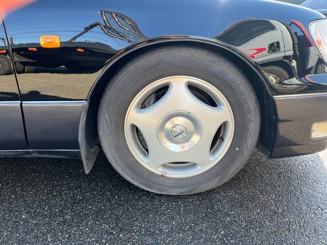 ＬＳ４００ ベースグレード　左ハンドル　ＥＴＣ　オートクルーズコントロール　アルミホイール　オートライト　サンルーフ　パワーシート　ＣＤ　ＤＶＤ再生　エアコン　パワーウィンドウ（61枚目）