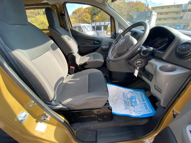 NV200バネットバン DX サンドベージュ全塗装 ナビ&バックカメラ 新品マッドタイヤ キーレス パワーウィンドー(18枚目)