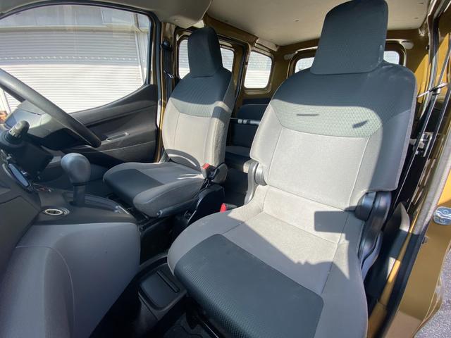NV200バネットバン DX サンドベージュ全塗装 ナビ&バックカメラ 新品マッドタイヤ キーレス パワーウィンドー(19枚目)