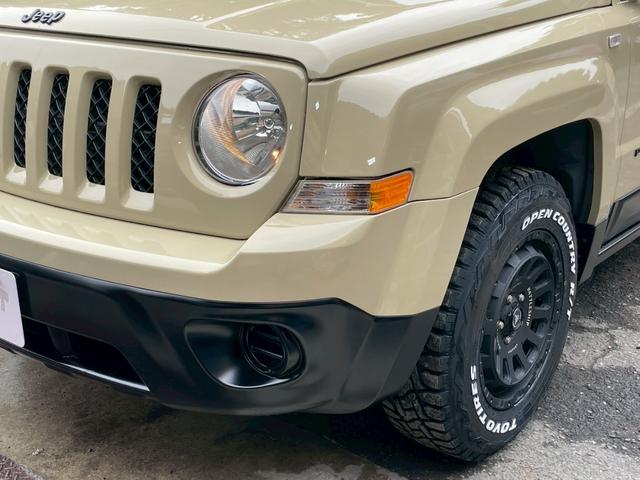 ジープ・パトリオット スポーツ　全塗装サンドベージュ／マットブラック　新品ＡＷセット　バトルシップ　オープンカントリー　１０インチディスプレイオーディオ　バックカメラ　ＥＴＣ　ドラレコ　サイドカメラ　ルーフレール　クルコン（14枚目）