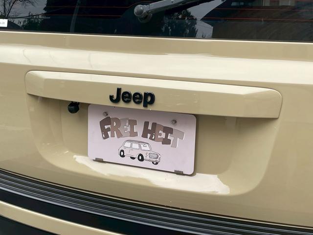 ジープ・パトリオット スポーツ　全塗装サンドベージュ／マットブラック　新品ＡＷセット　バトルシップ　オープンカントリー　１０インチディスプレイオーディオ　バックカメラ　ＥＴＣ　ドラレコ　サイドカメラ　ルーフレール　クルコン（16枚目）