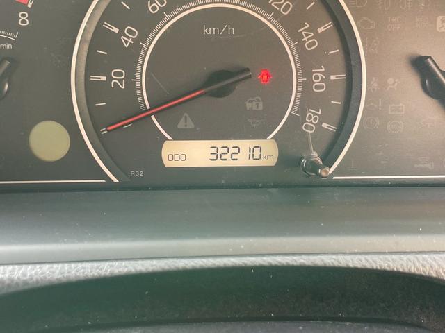 ヴォクシー Ｘ　後期型　全塗装（グレー／ブラック）　アウトドアカスタム　フルセグナビ　Ｂｌｕｅｔｏｏｔｈ付き　バックカメラ　ＥＴＣ　新品タイヤＭＡＤスター　ＴＯＹＯＴＡエンブレム　ＬＥＤヘッドライト　クルコン（40枚目）