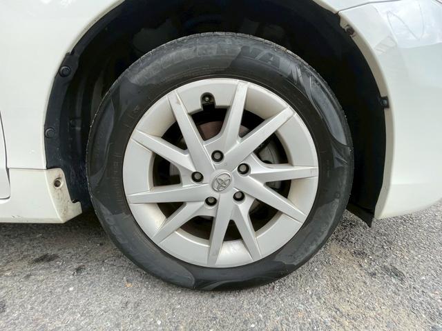 プリウスアルファ S ユーザー買取車 ナビ バックカメラ ETC 車検9年5月 プッシュスタート スマートキー フォグランプ(15枚目)