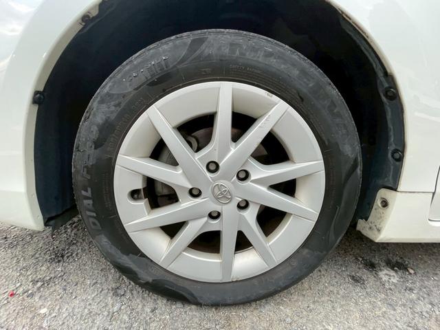 プリウスアルファ S ユーザー買取車 ナビ バックカメラ ETC 車検9年5月 プッシュスタート スマートキー フォグランプ(16枚目)